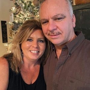 Meet your Posher, Leslie